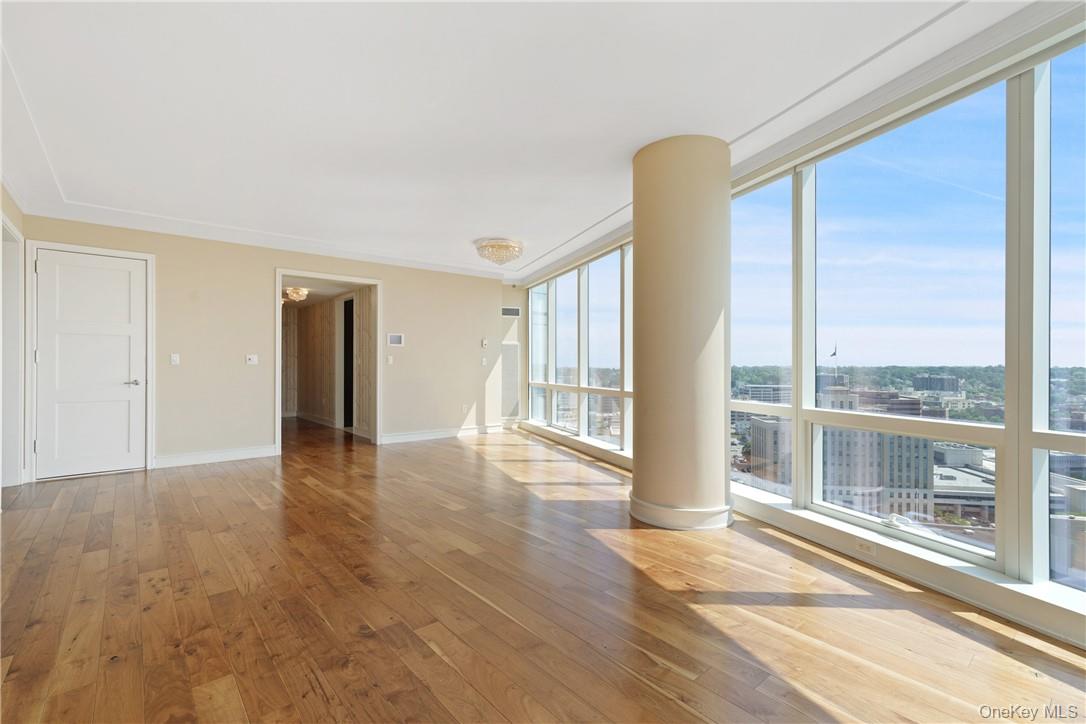 1 Renaissance Square Unit: 21E