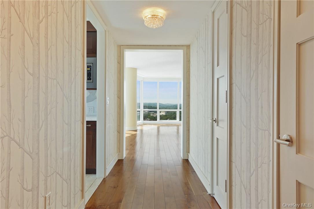 1 Renaissance Square Unit: 21E