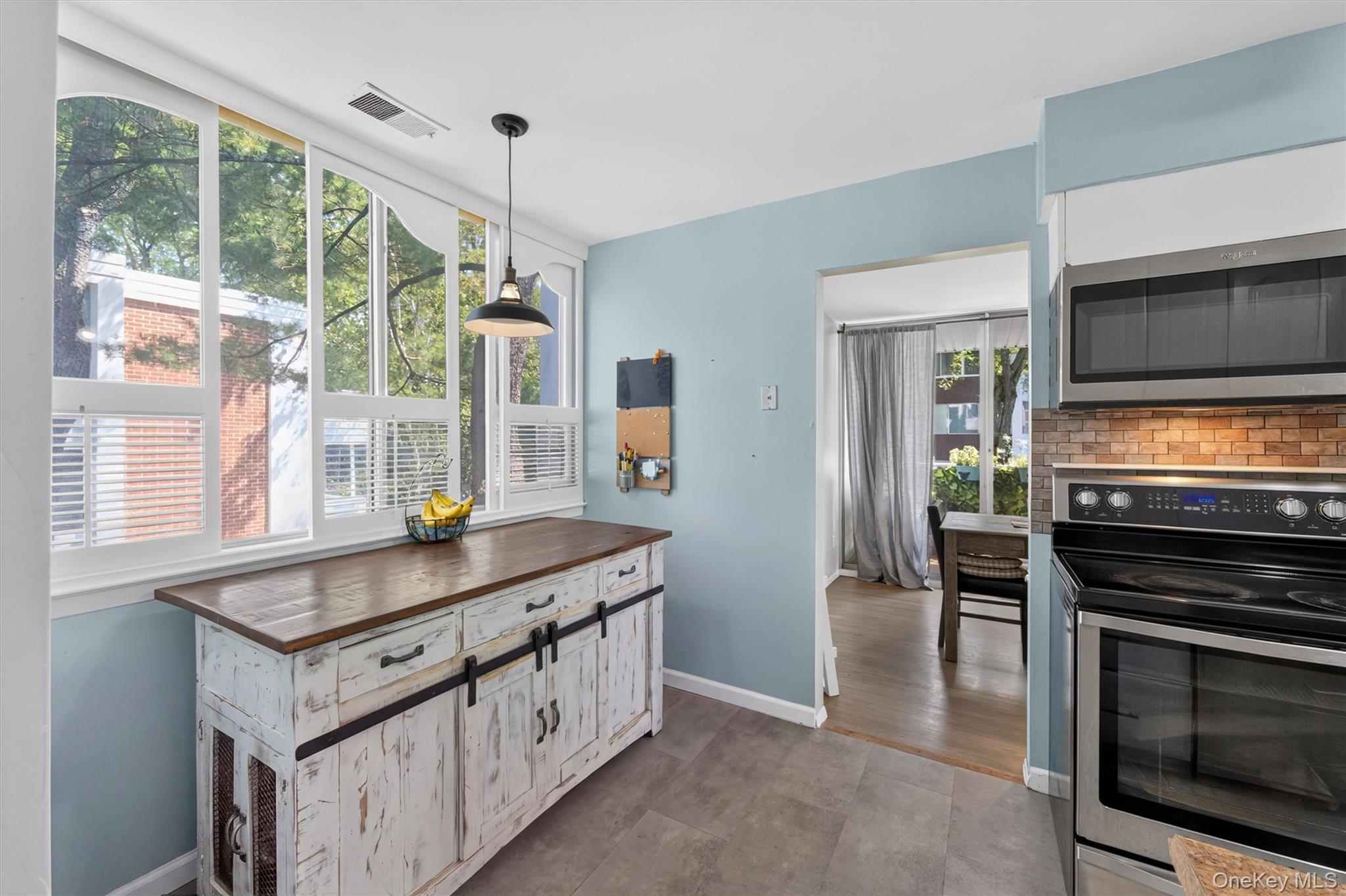 311 Tallwood Drive Unit: 311