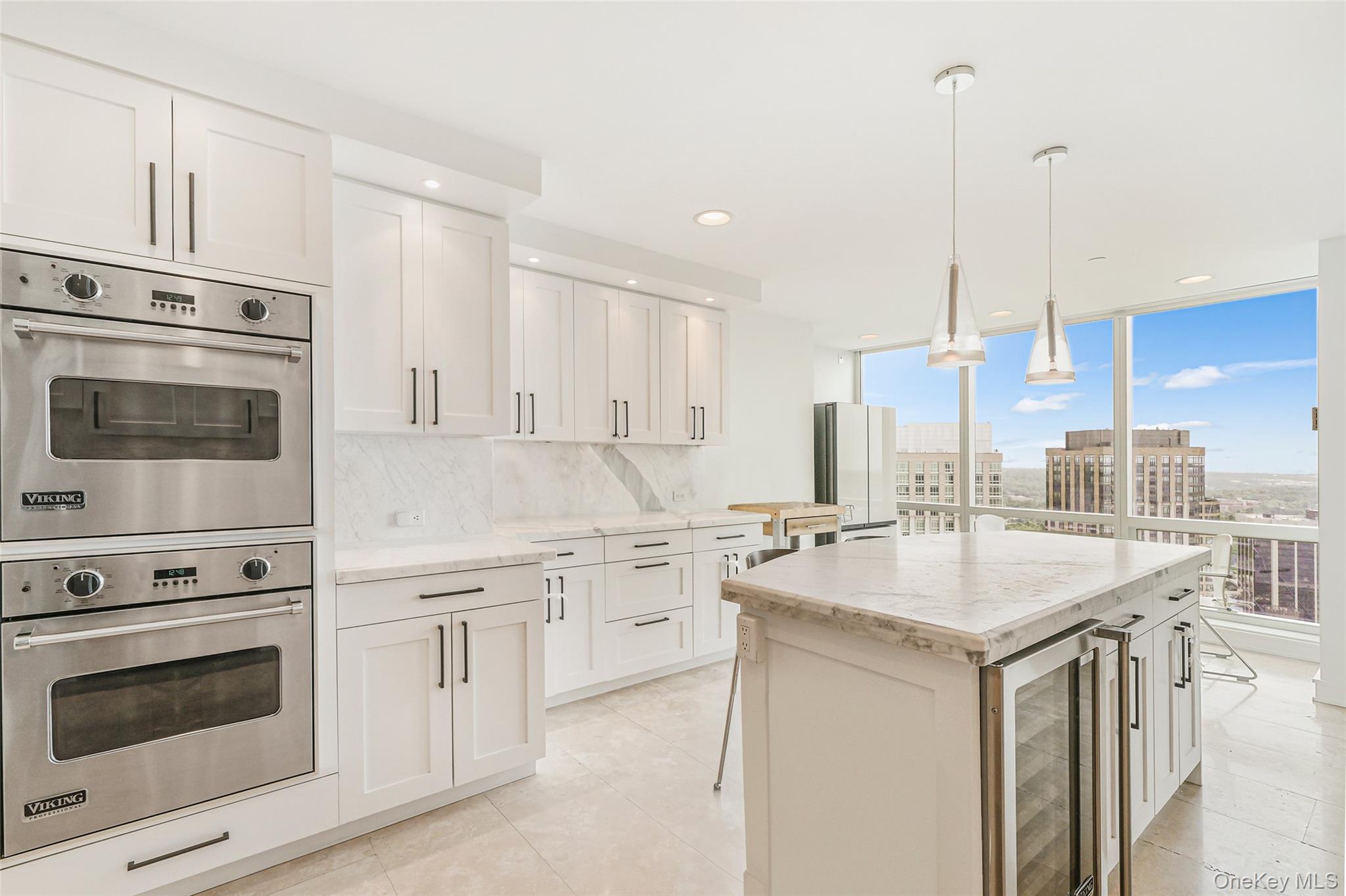 1 Renaissance Square Unit: 37B