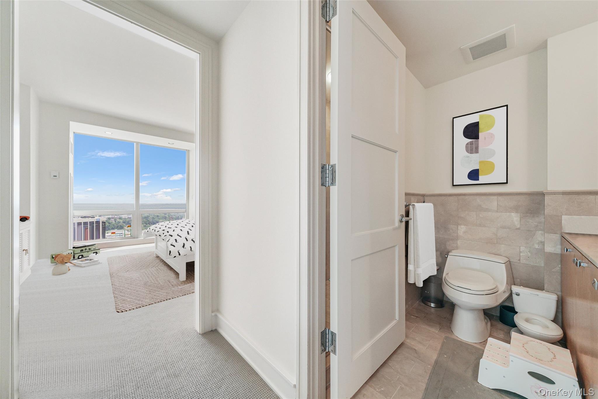 1 Renaissance Square Unit: 37B
