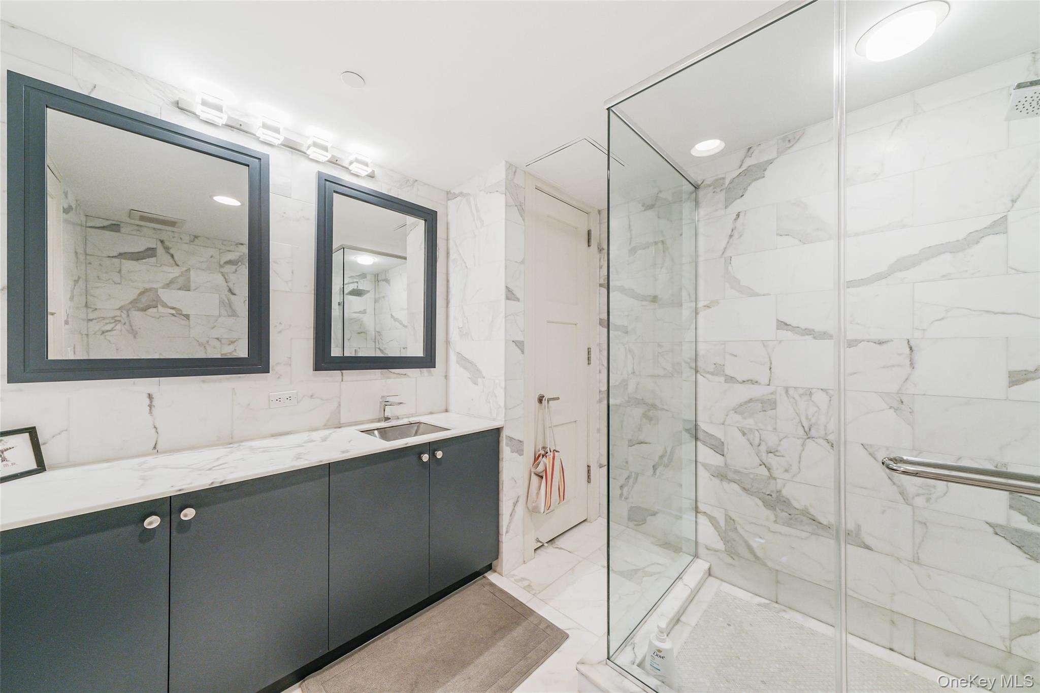 1 Renaissance Square Unit: 37B