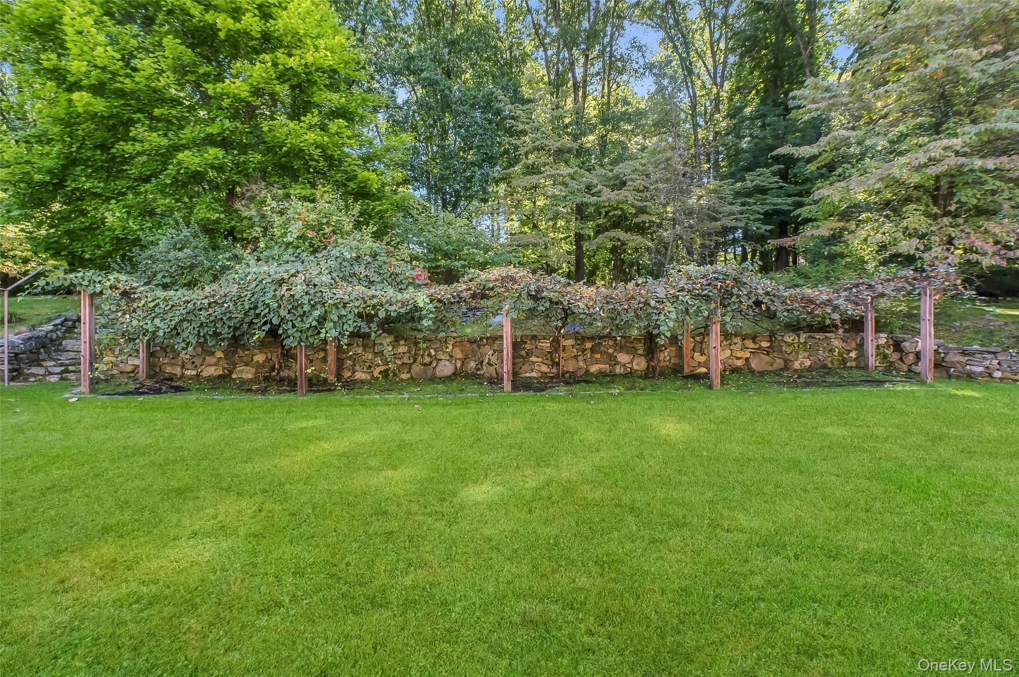 2054 Quaker Ridge Road