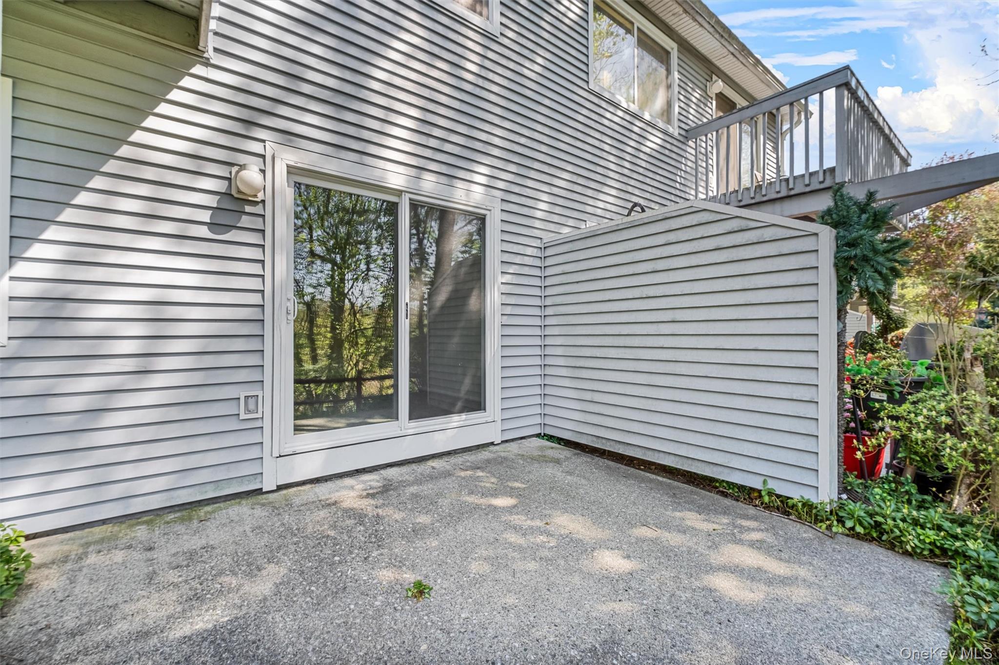 156 Carriage Court Unit: G