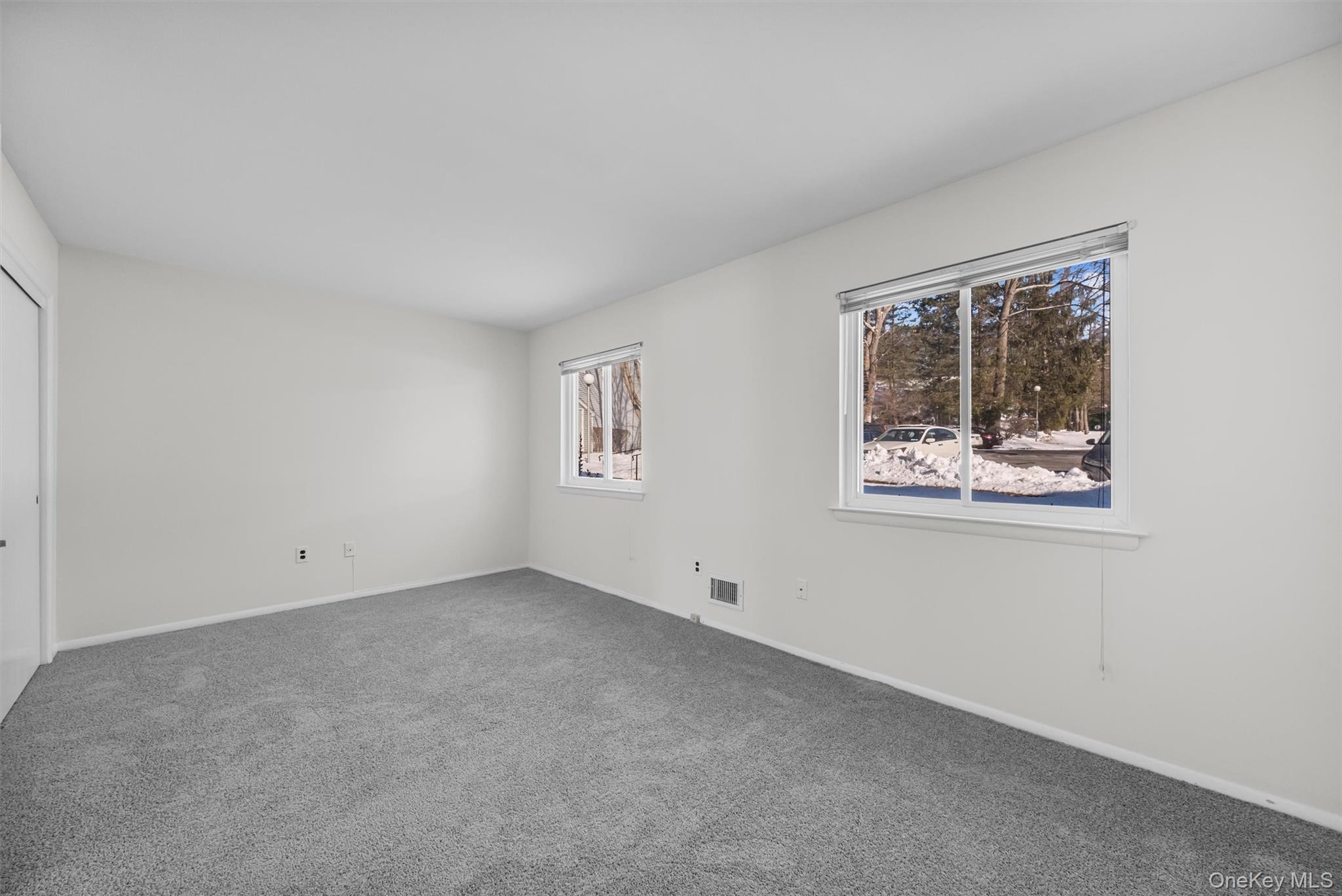 156 Carriage Court Unit: G