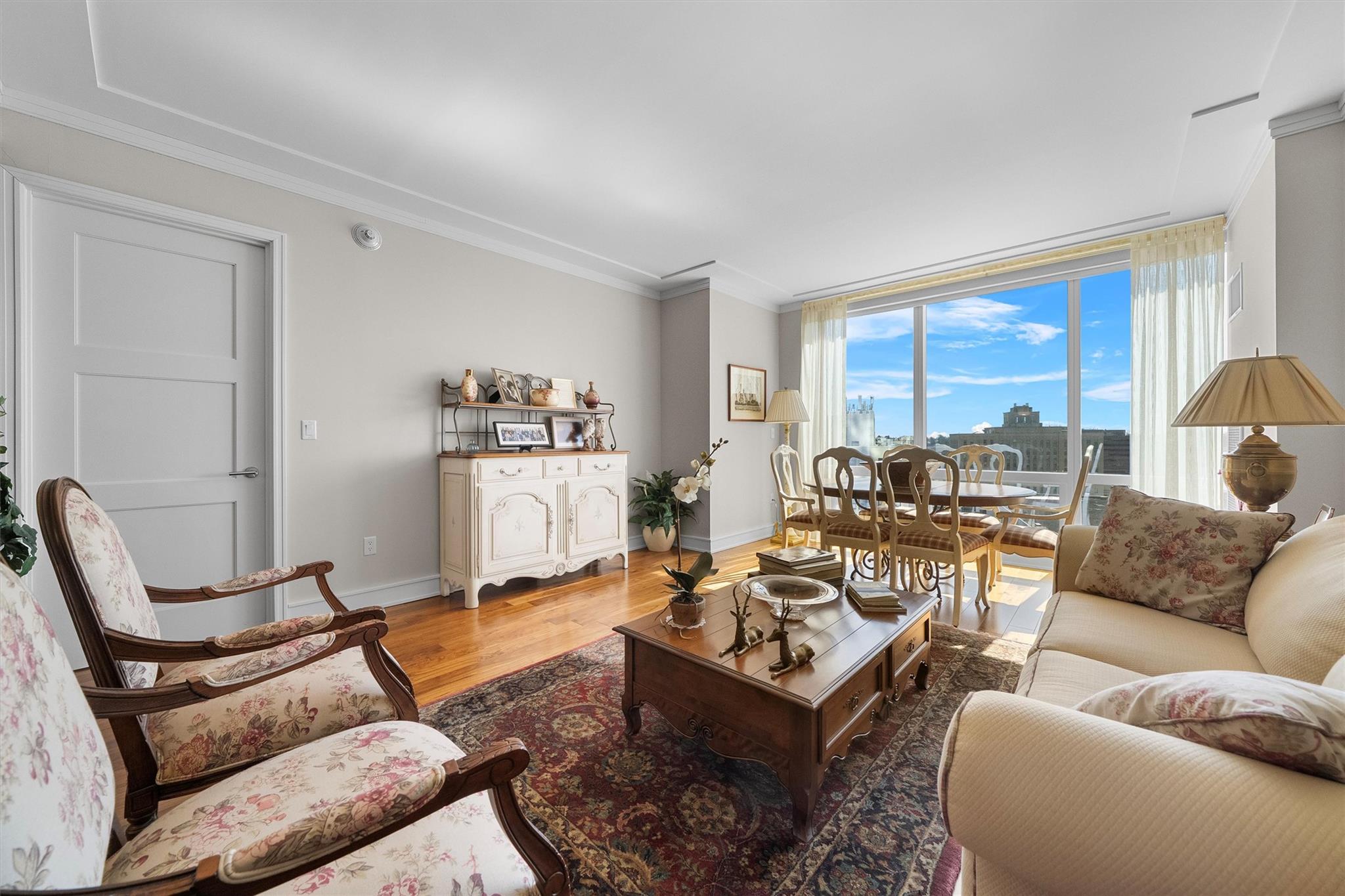 5 Renaissance Square Unit: 12F