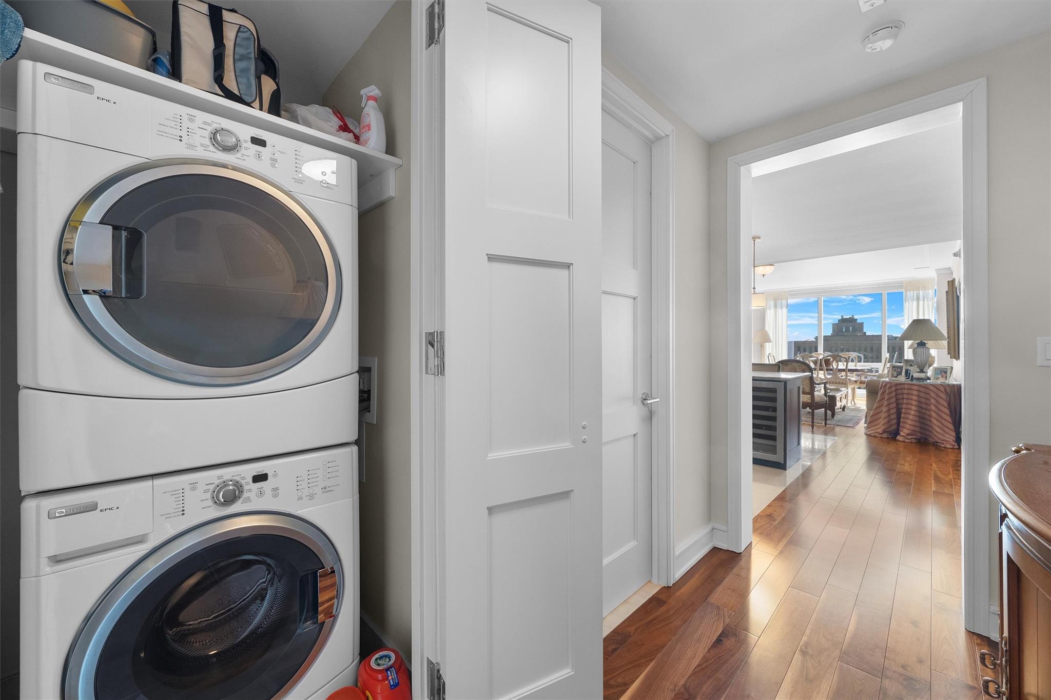 5 Renaissance Square Unit: 12F