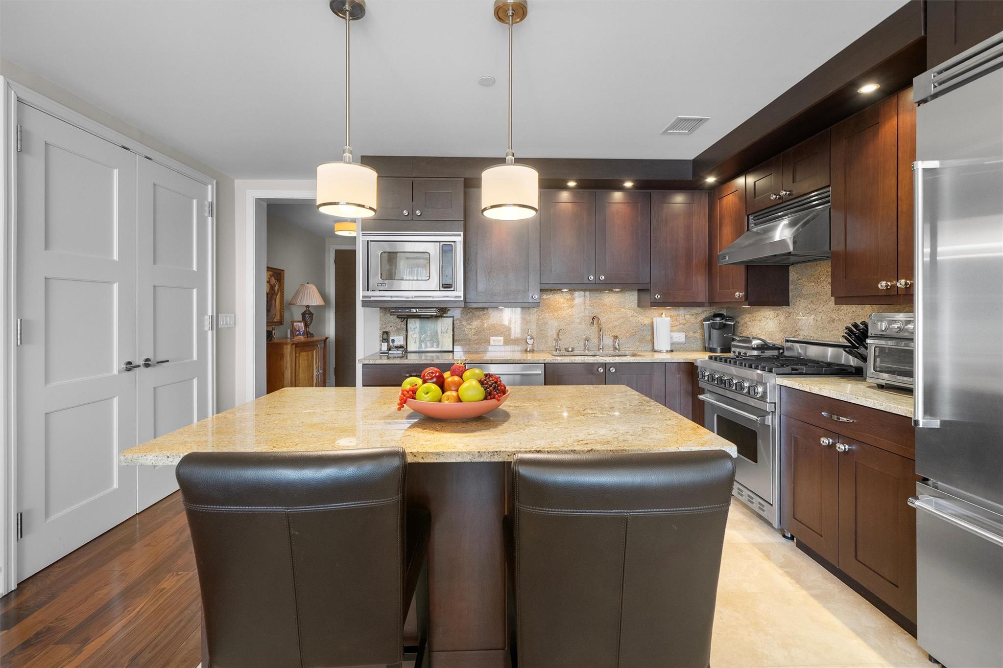 5 Renaissance Square Unit: 12F
