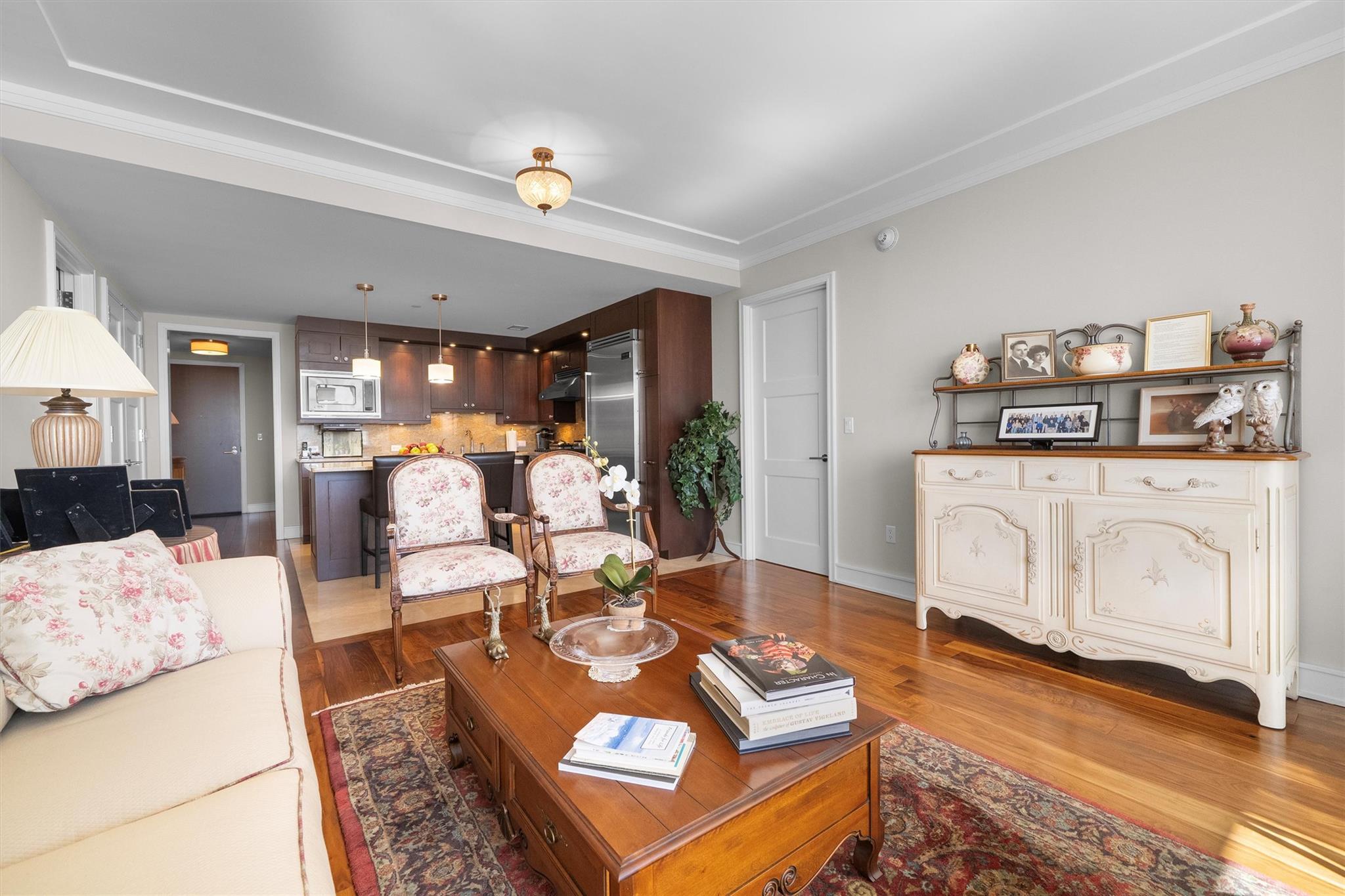 5 Renaissance Square Unit: 12F