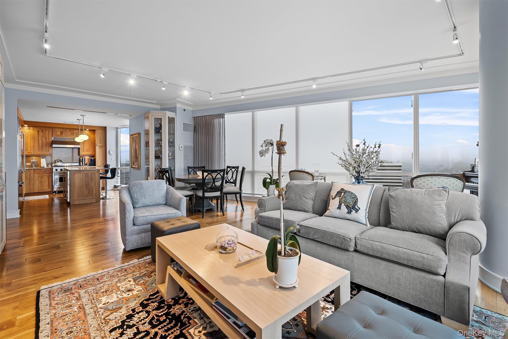 5 Renaissance Square Unit: 23G