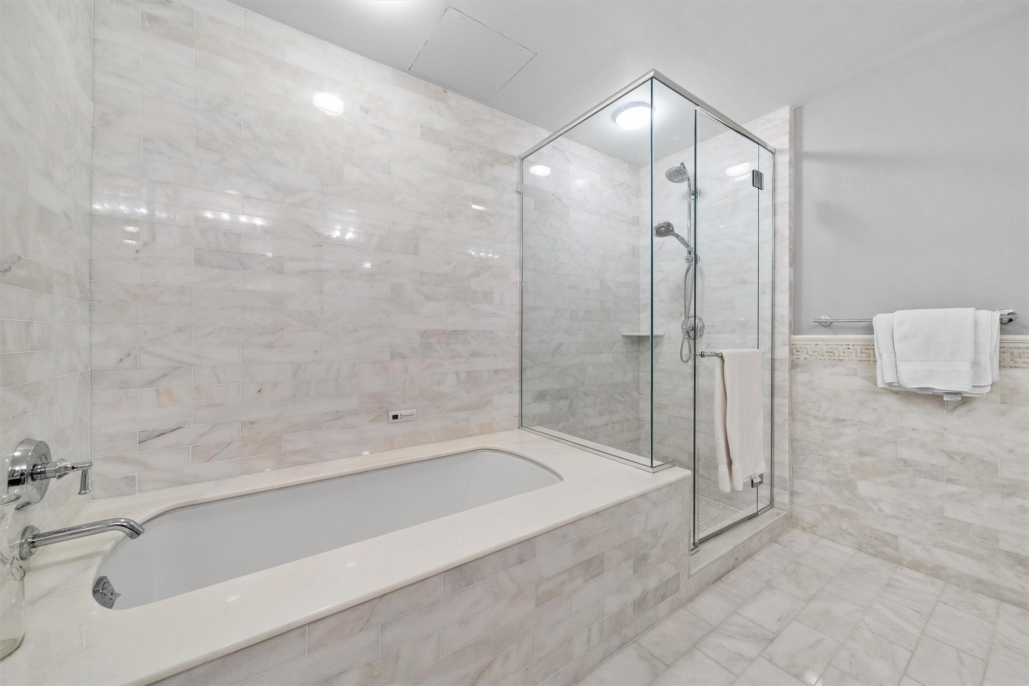 5 Renaissance Square Unit: 28B