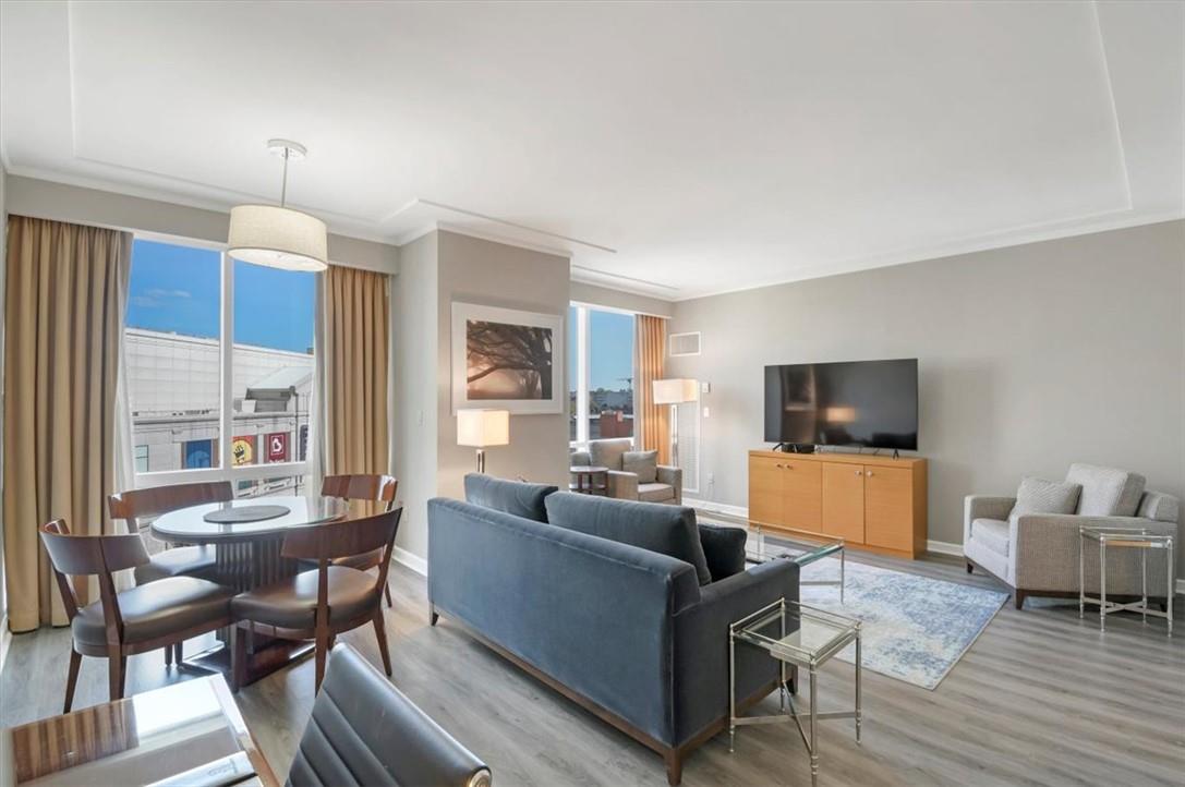 1 Renaissance Square Unit: 9D