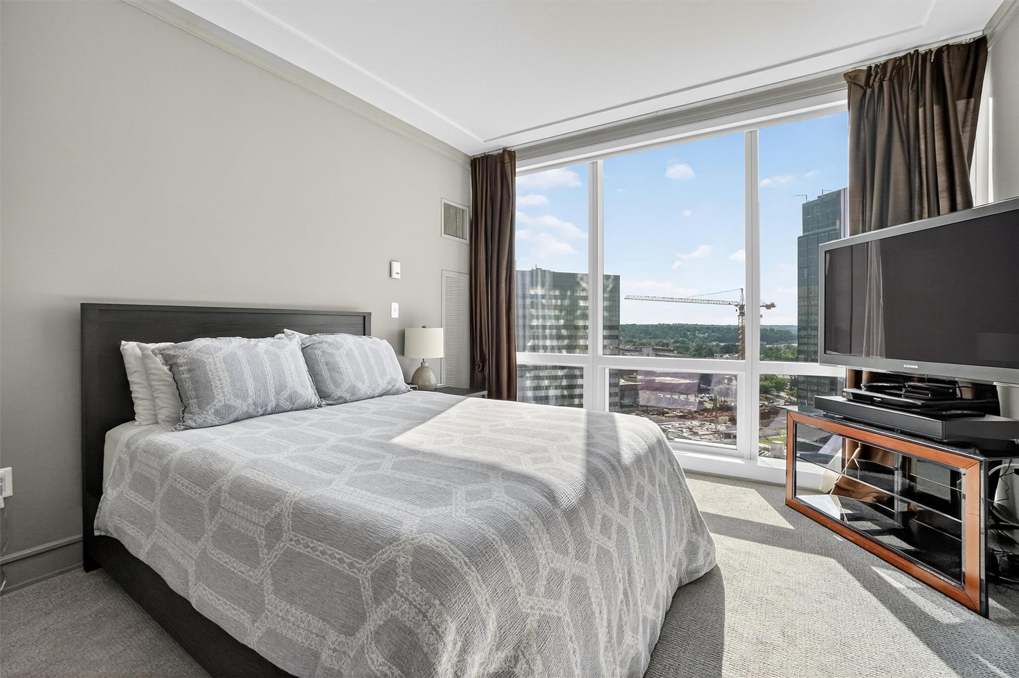 1 Renaissance Square Unit: 14F