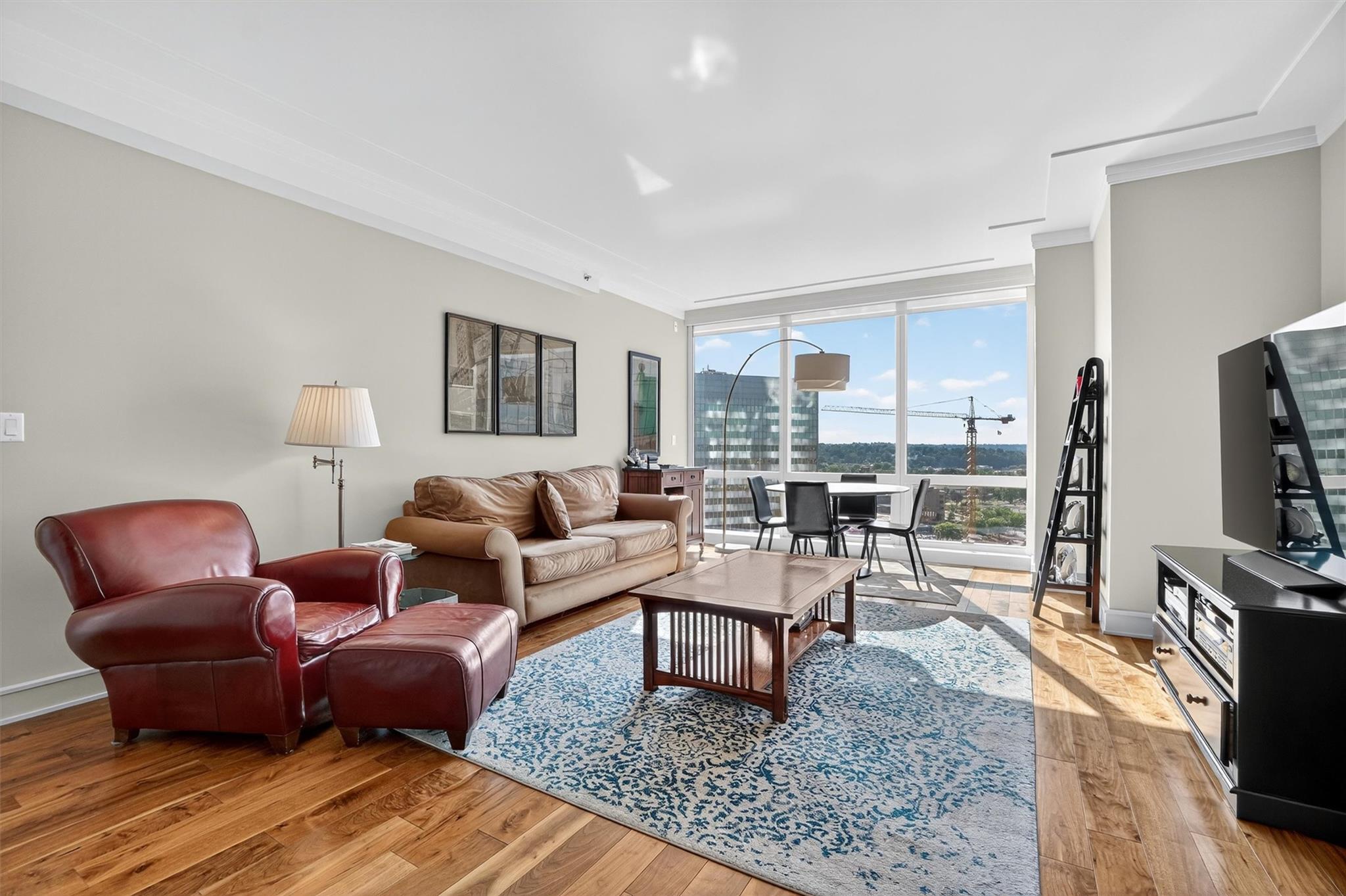 1 Renaissance Square Unit: 14F