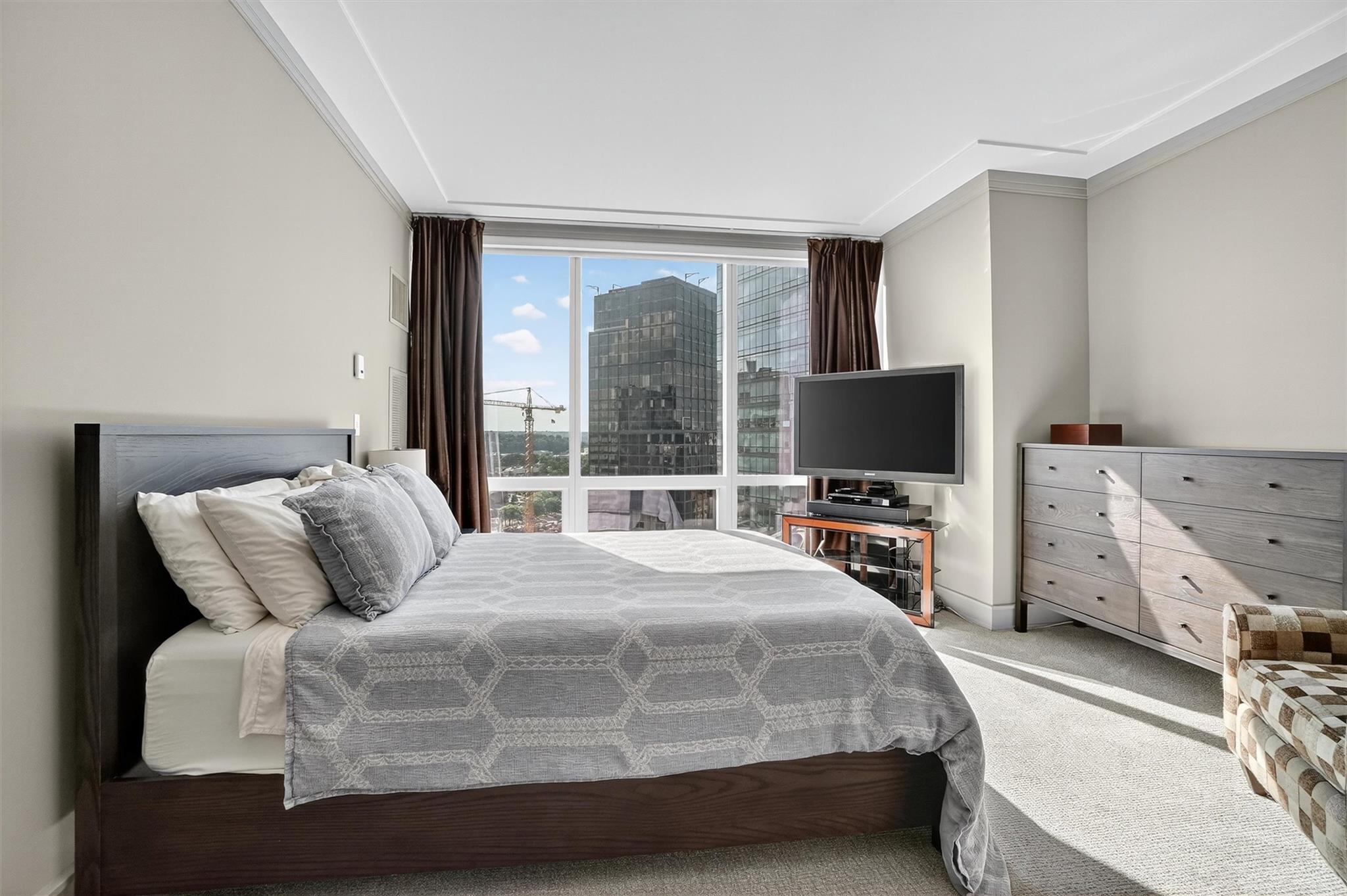 1 Renaissance Square Unit: 14F