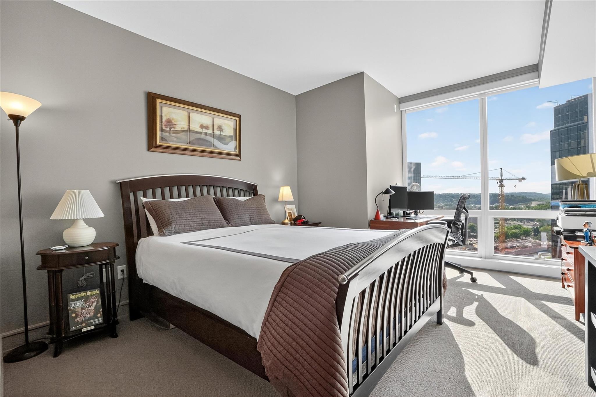 1 Renaissance Square Unit: 14F