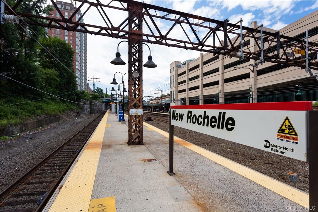 175 Huguenot St Unit: 1801