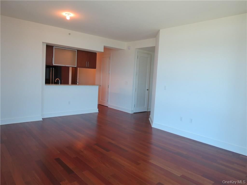 175 Huguenot St Unit: 1801