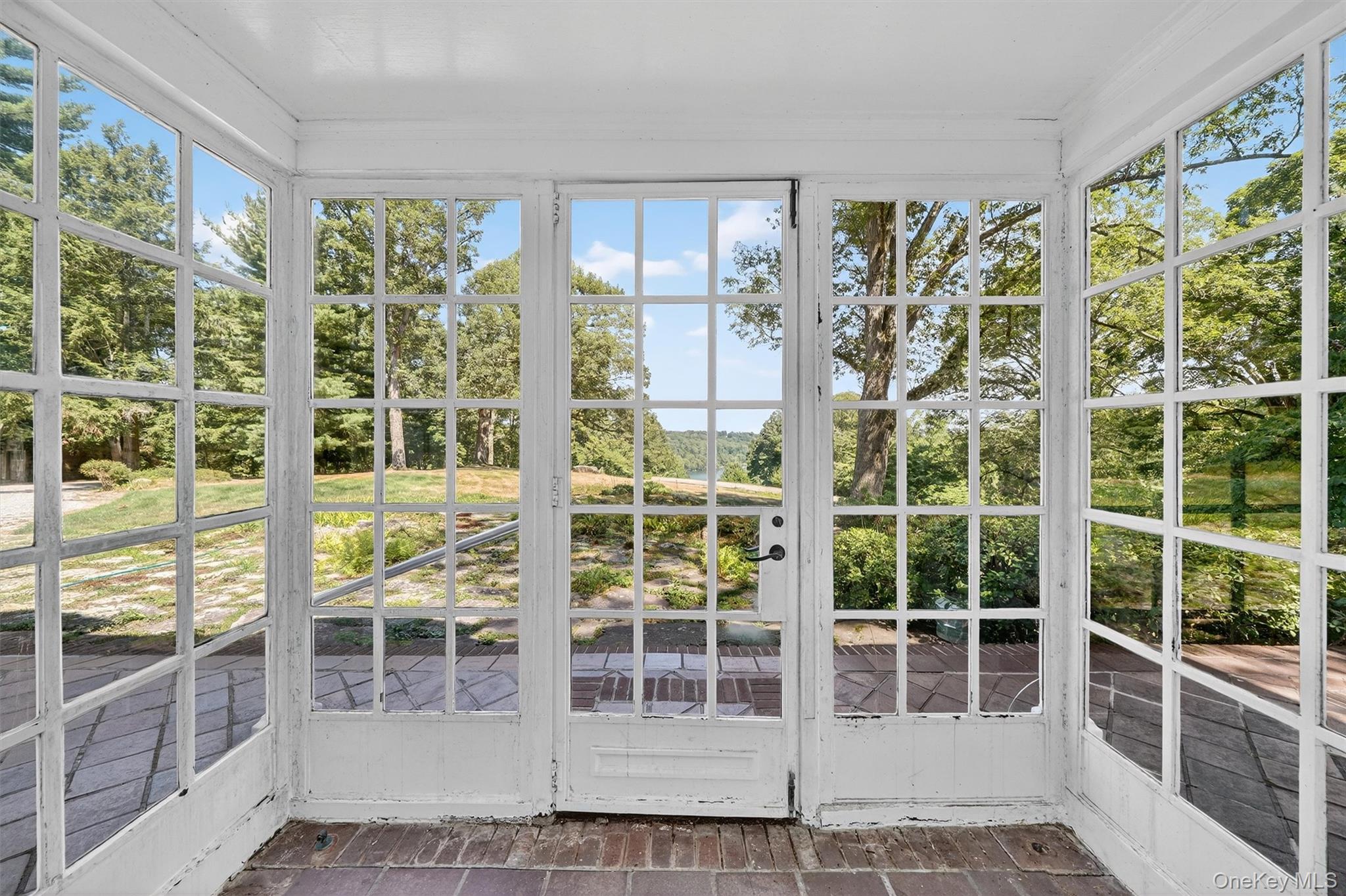 433 Arcady Road