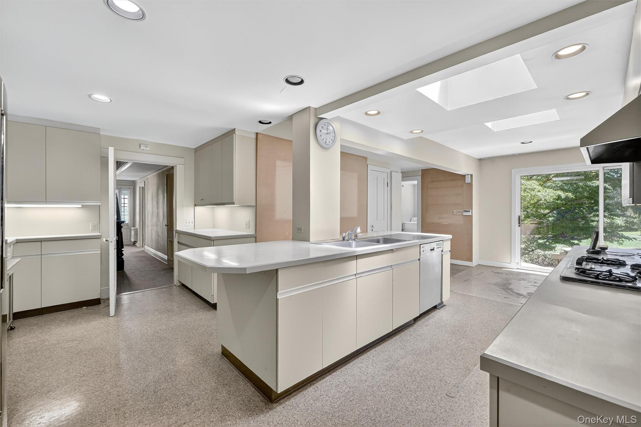 433 Arcady Road