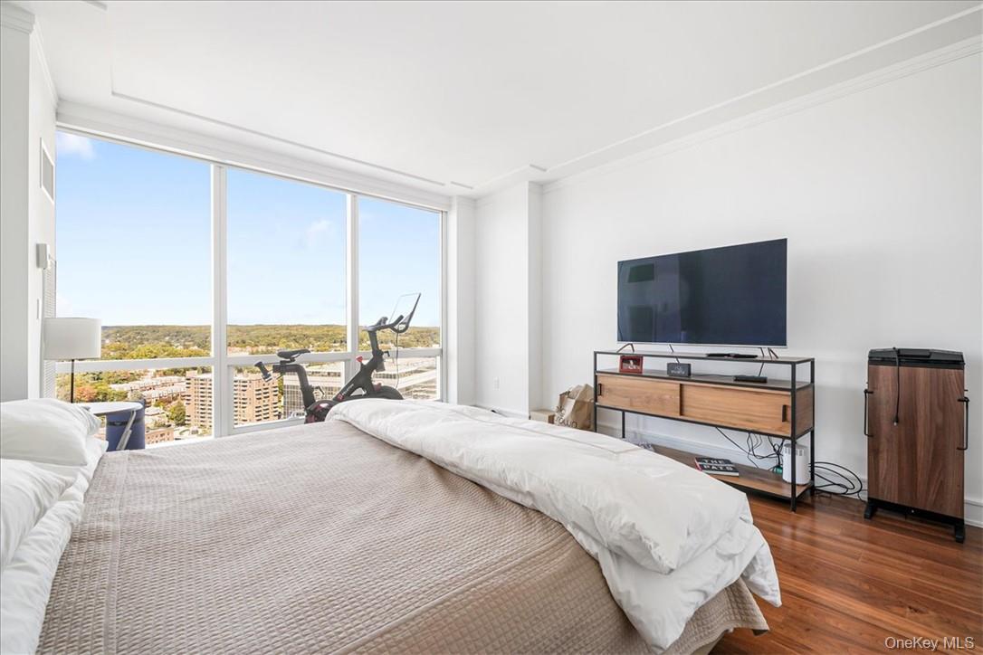 5 Renaissance Square Unit: 26B