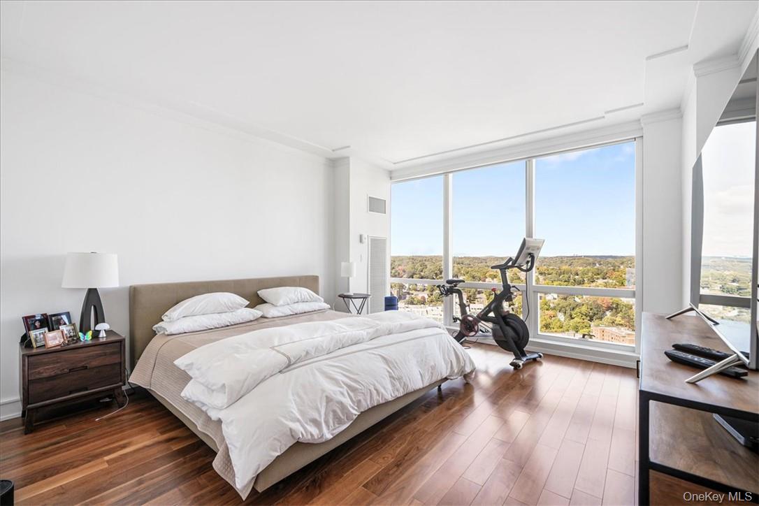 5 Renaissance Square Unit: 26B