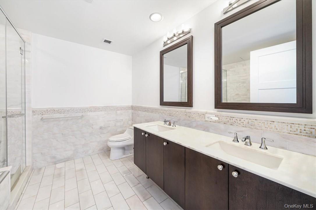 5 Renaissance Square Unit: 26B