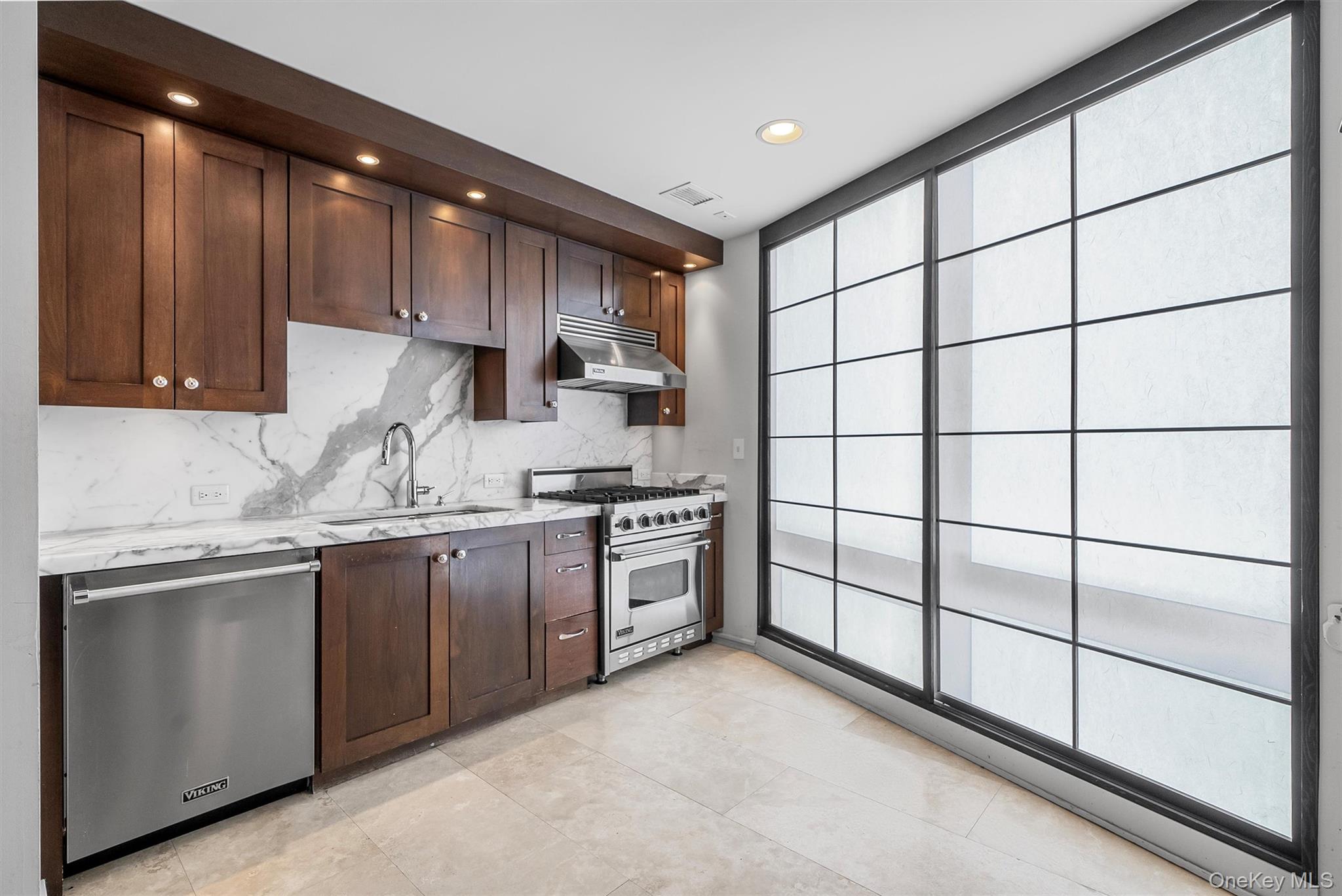 1 Renaissance Square Unit: 12E