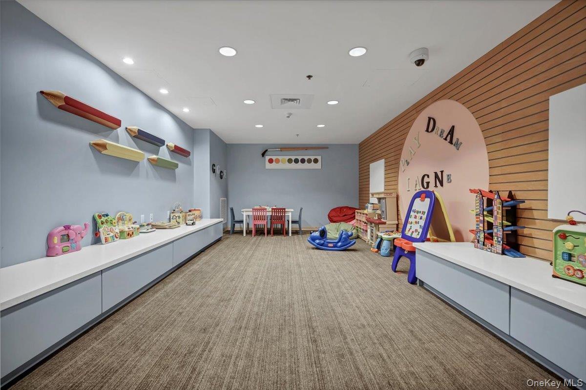 1 Renaissance Square Unit: 12E