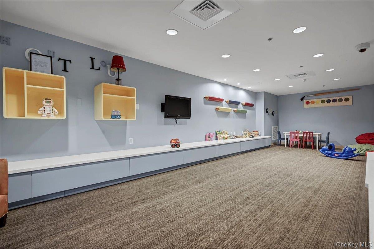 1 Renaissance Square Unit: 12E