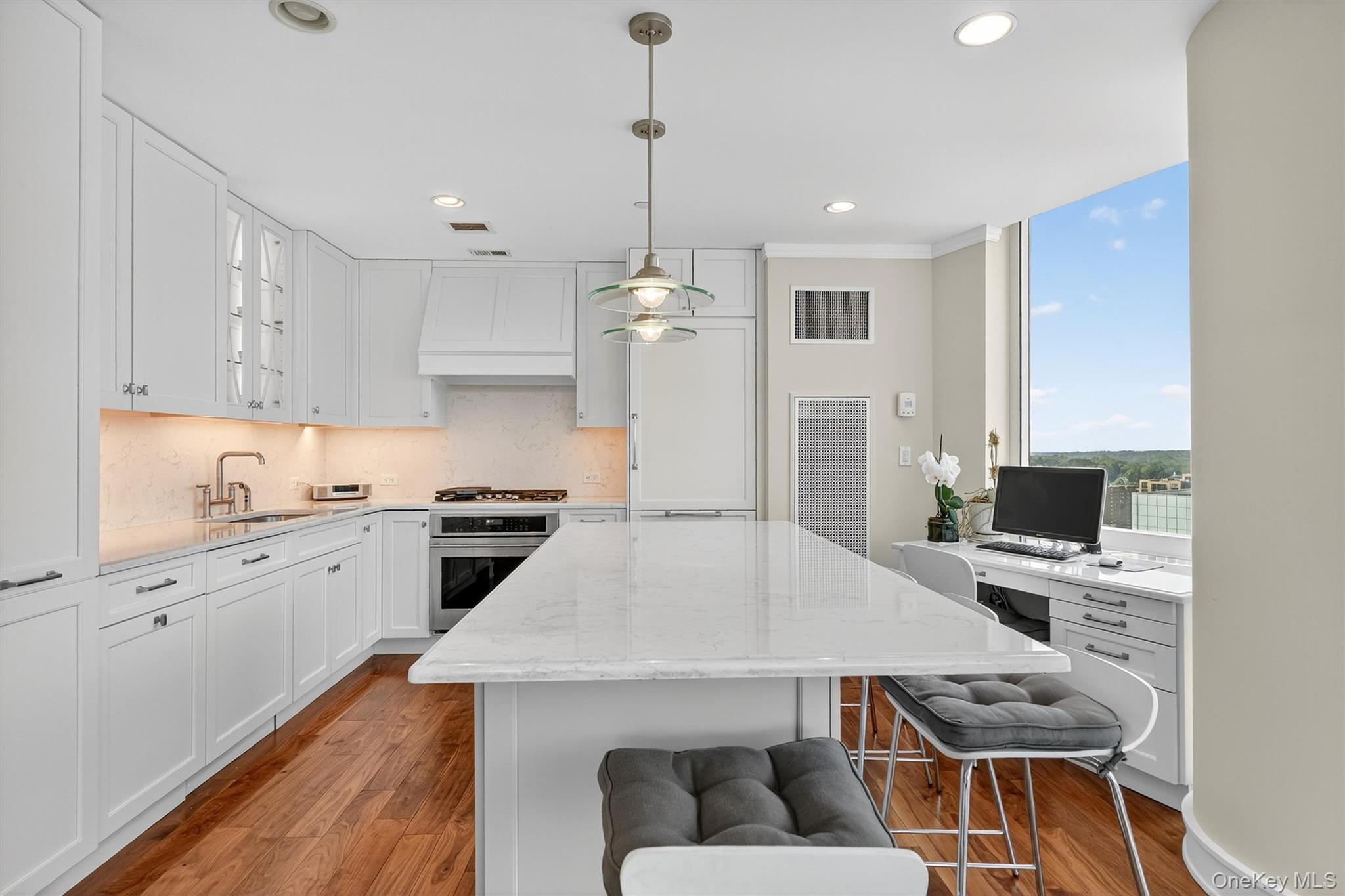 5 Renaissance Square Unit: 23C