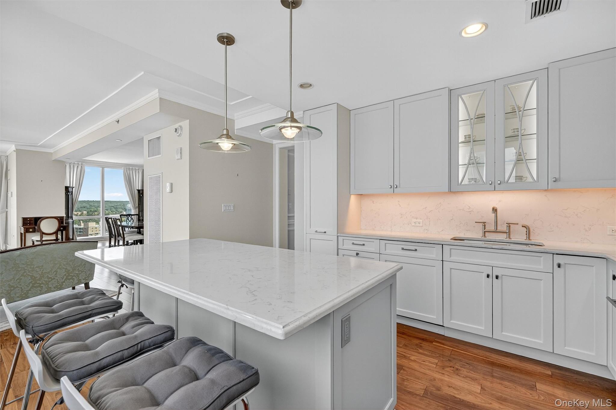 5 Renaissance Square Unit: 23C
