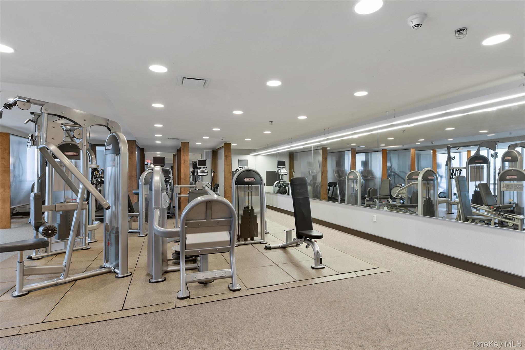 5 Renaissance Square Unit: 23C