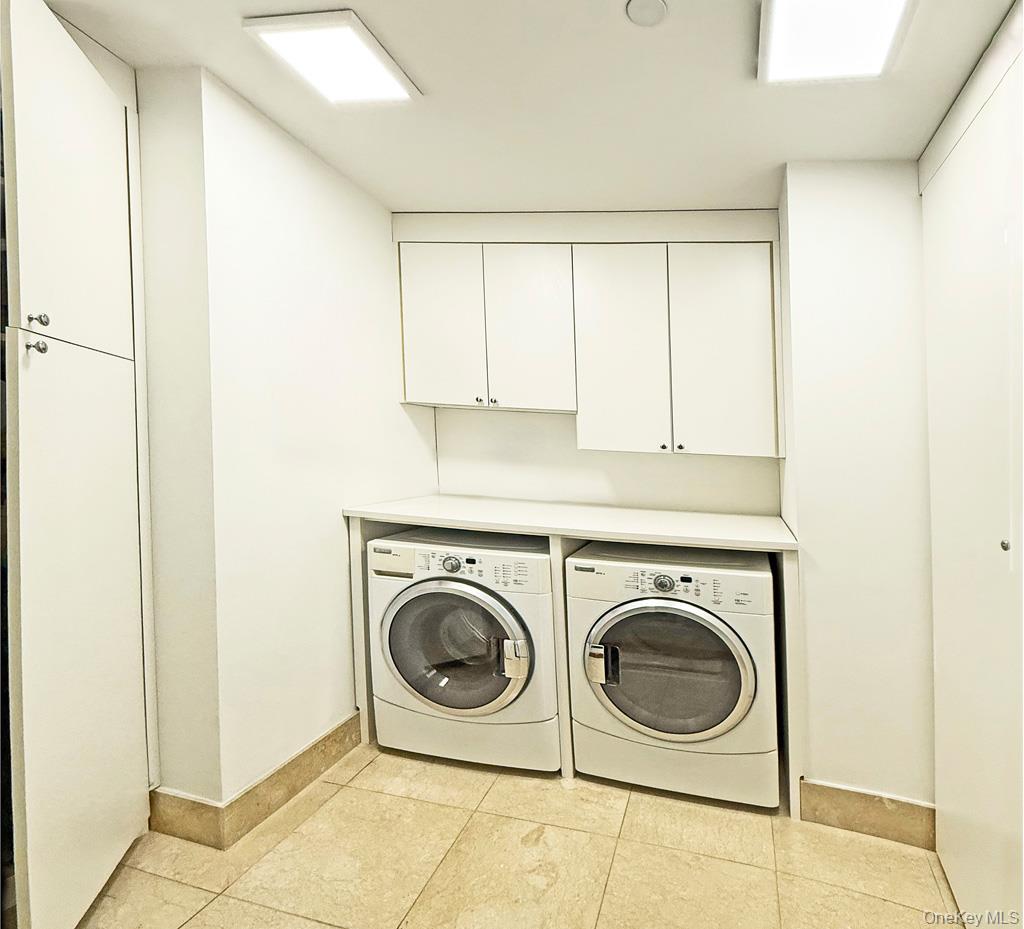 5 Renaissance Square Unit: PH6C