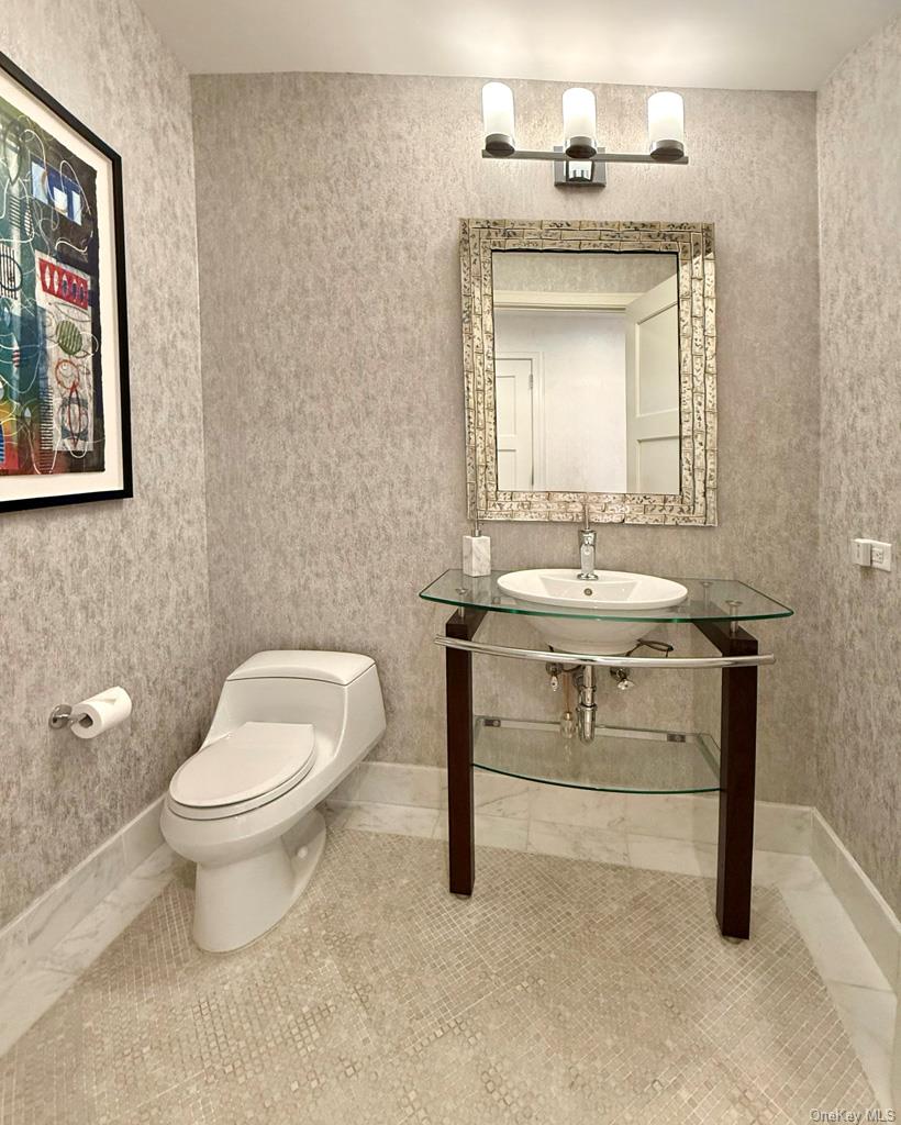 5 Renaissance Square Unit: PH6C