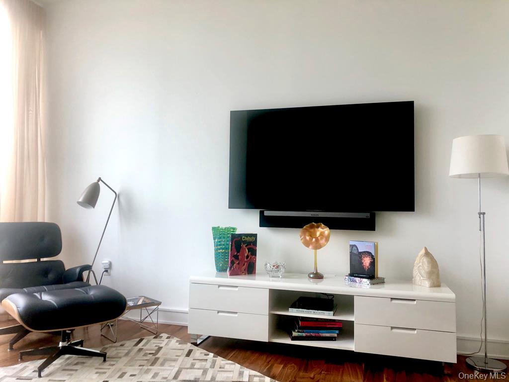 5 Renaissance Square Unit: PH6C