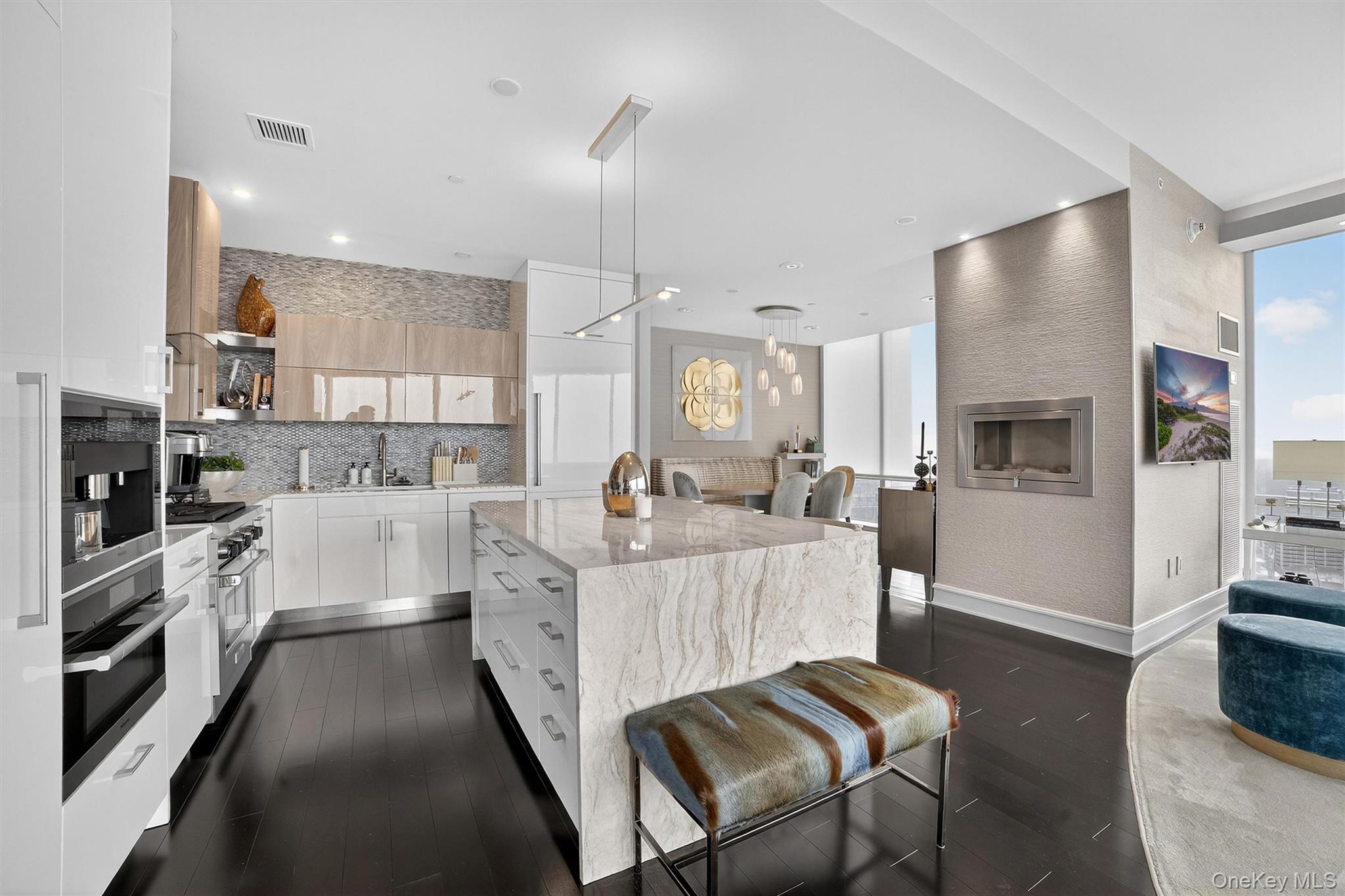 5 Renaissance Square Unit: PH9E