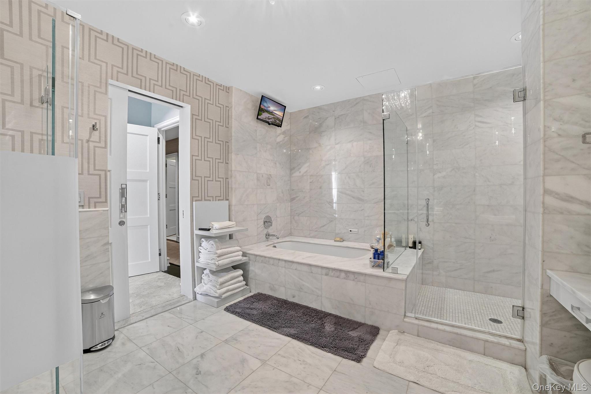 5 Renaissance Square Unit: PH9E