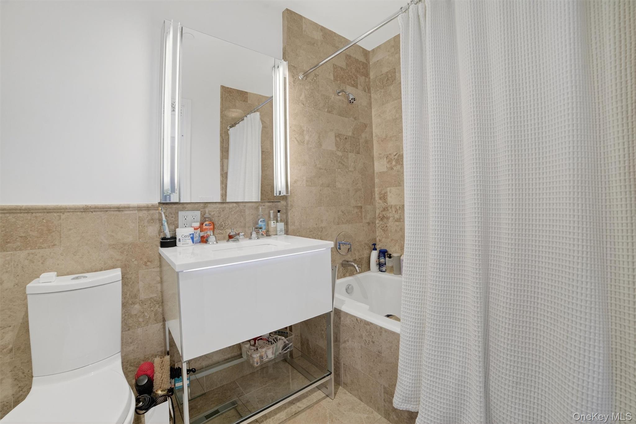 5 Renaissance Square Unit: PH9E