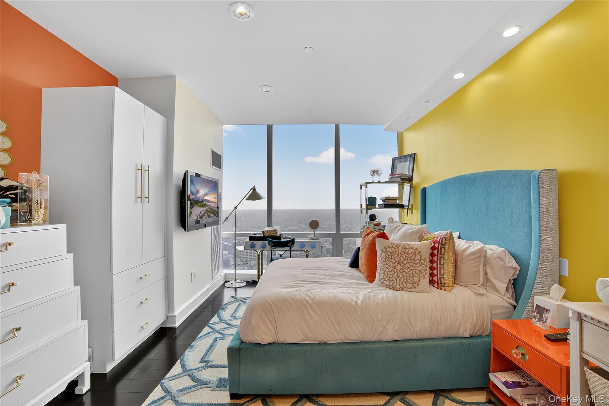 5 Renaissance Square Unit: PH9E