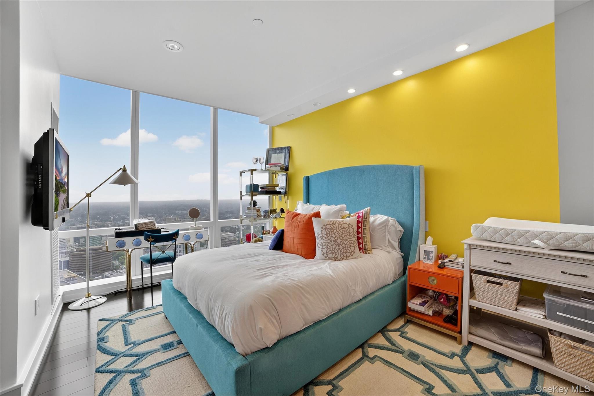 5 Renaissance Square Unit: PH9E