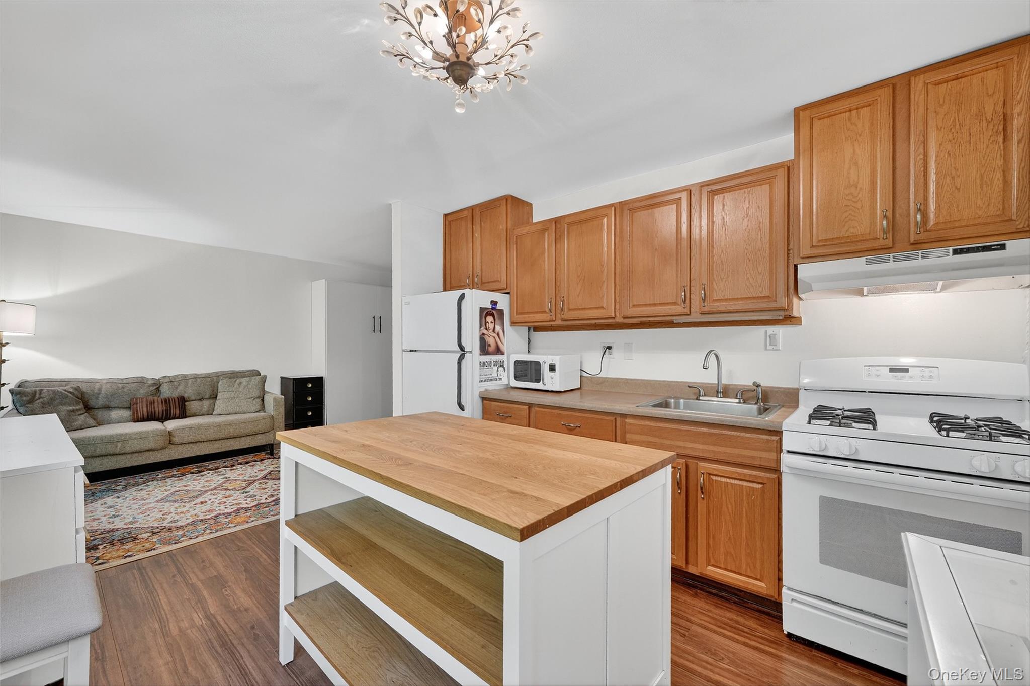 13 Scenic Drive Unit: M