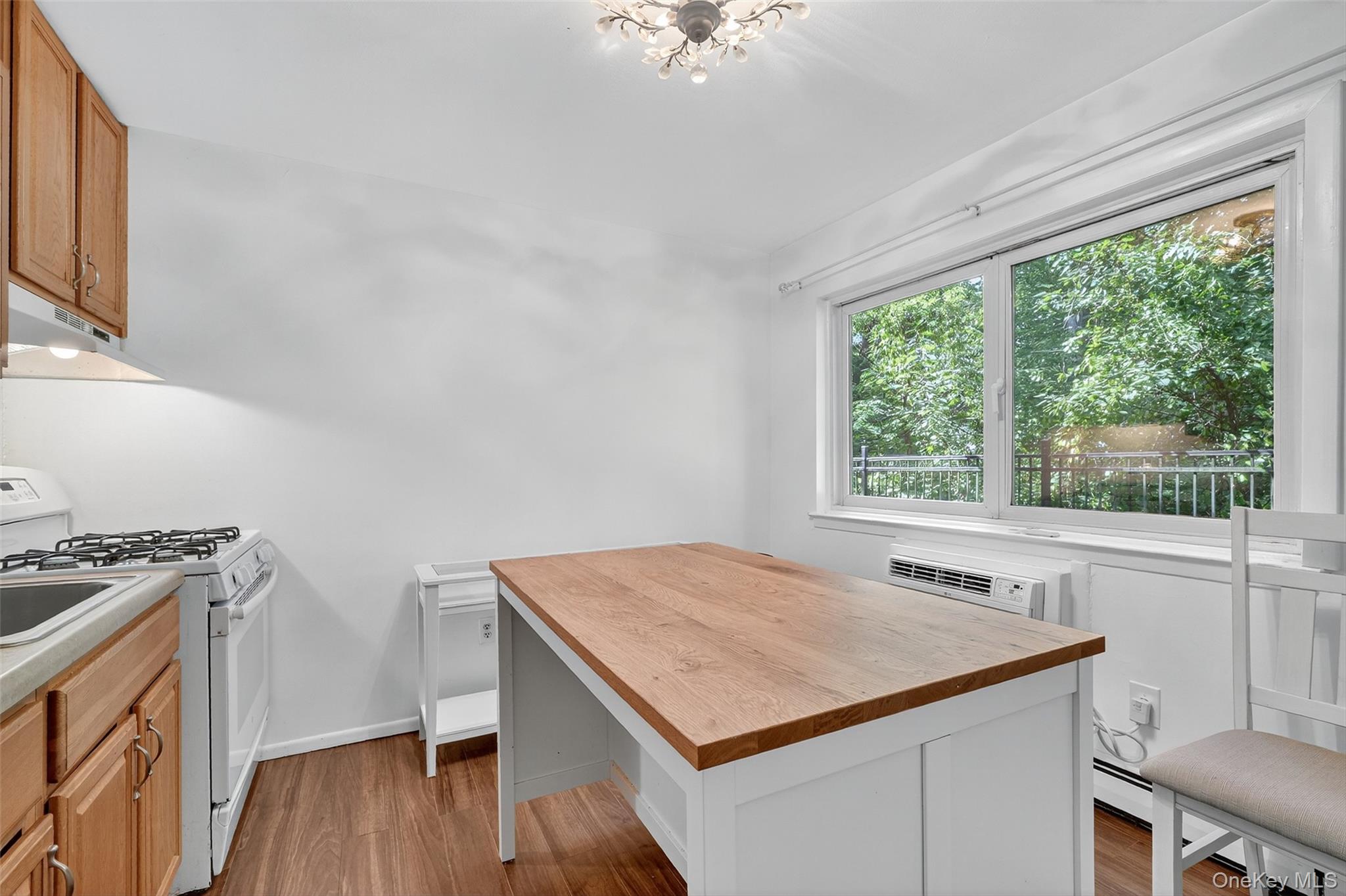 13 Scenic Drive Unit: M