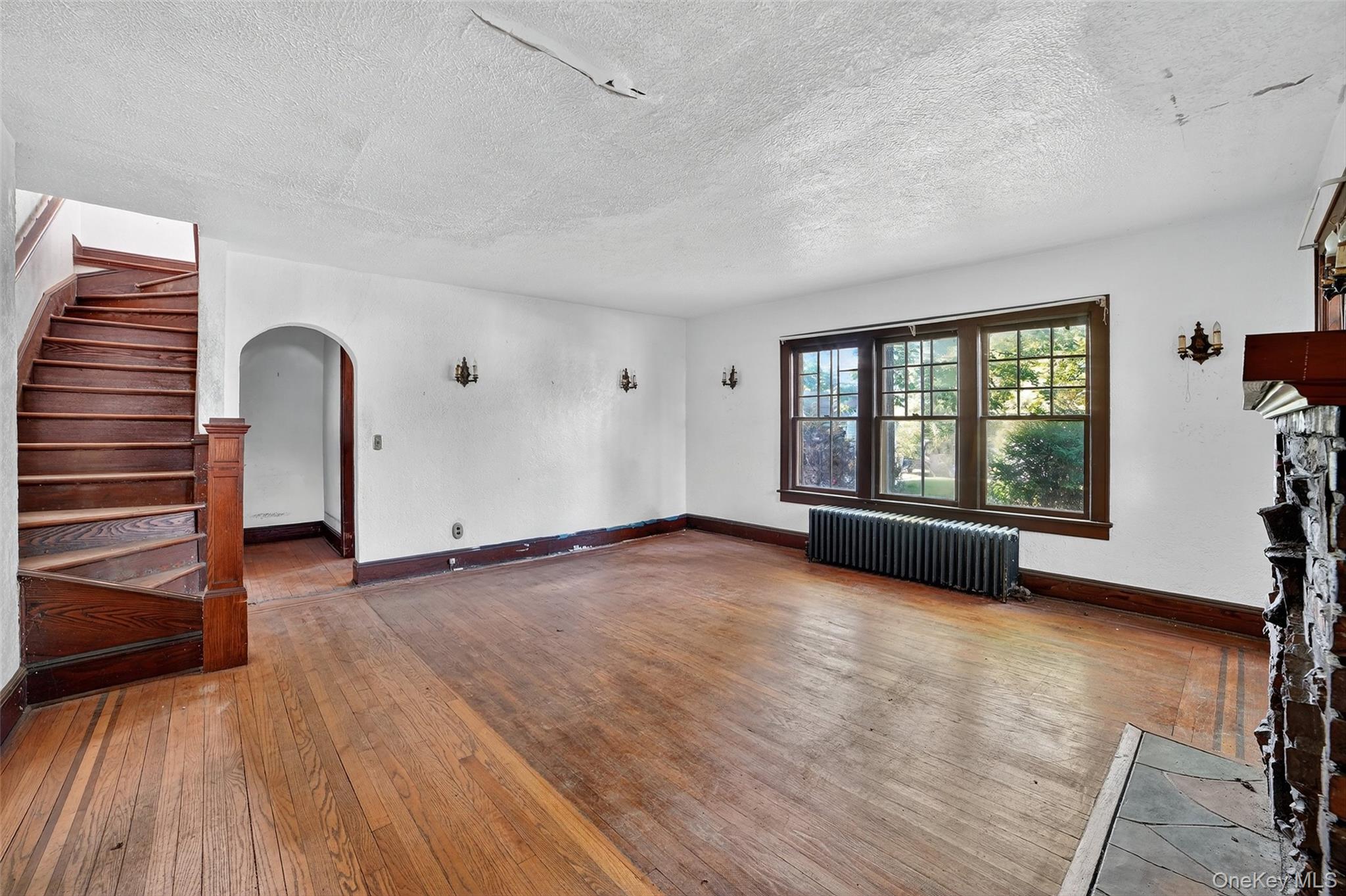 57 Oneida Avenue