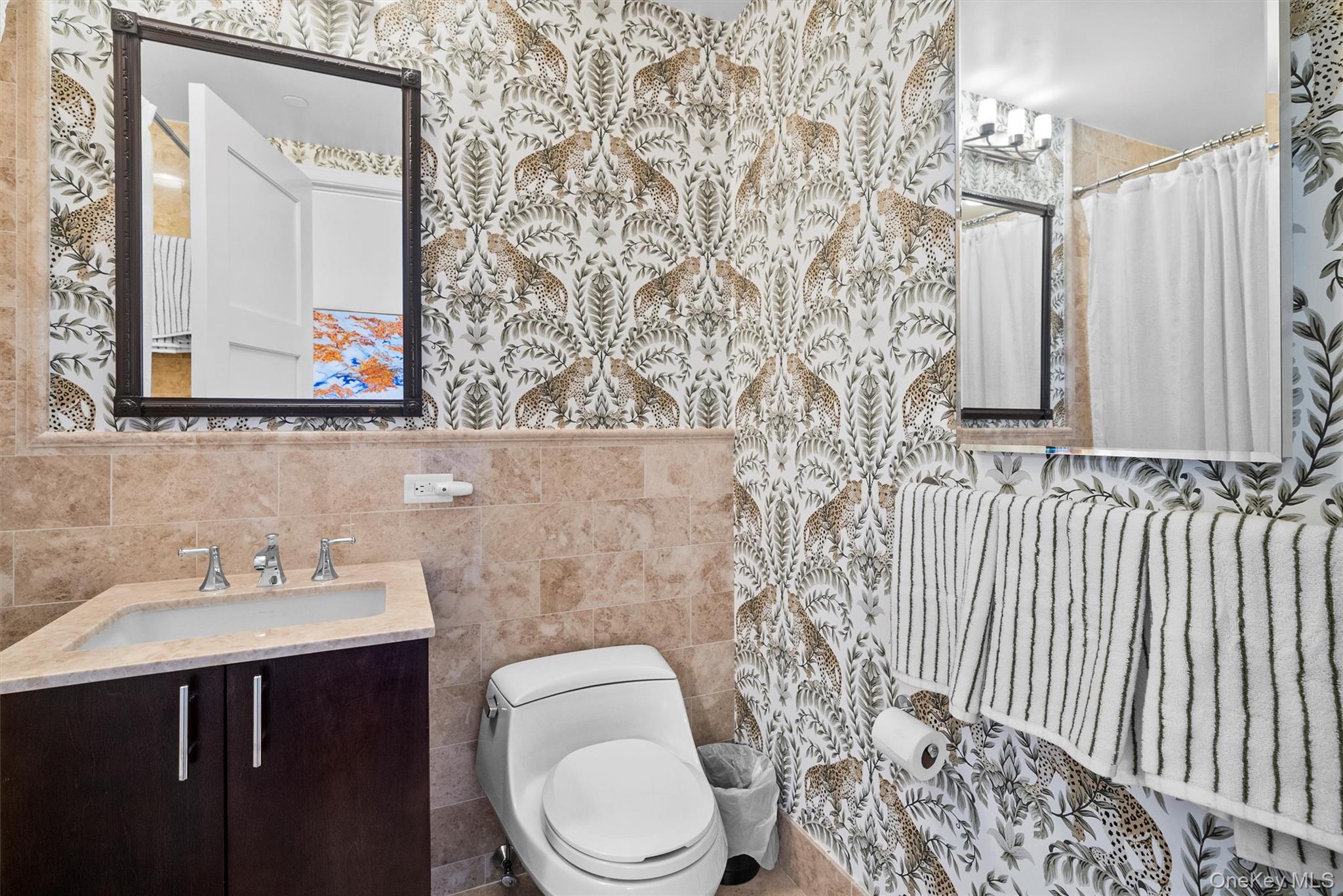 5 Renaissance Square Unit: 19B