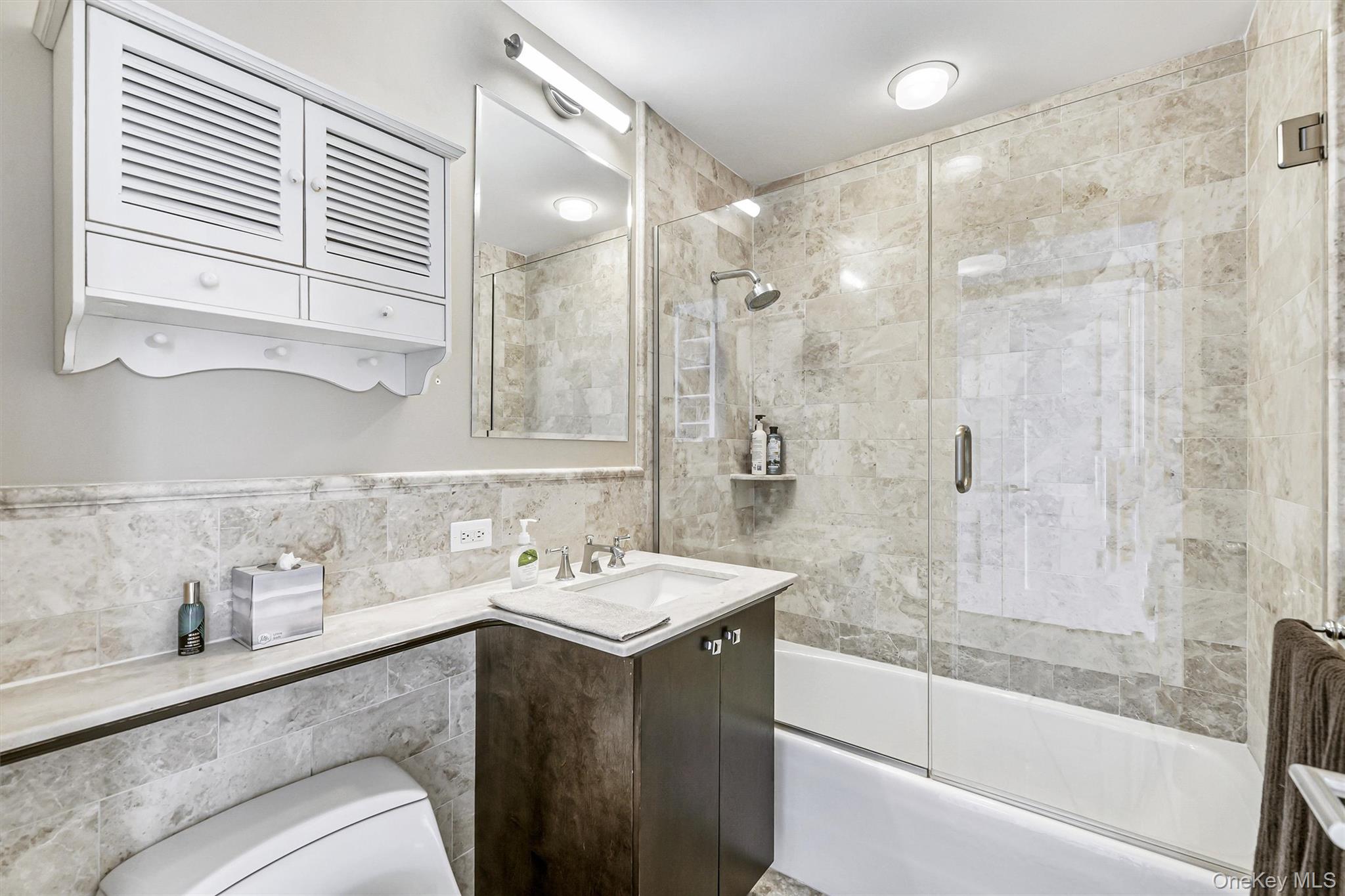 5 Renaissance Square Unit: 28E