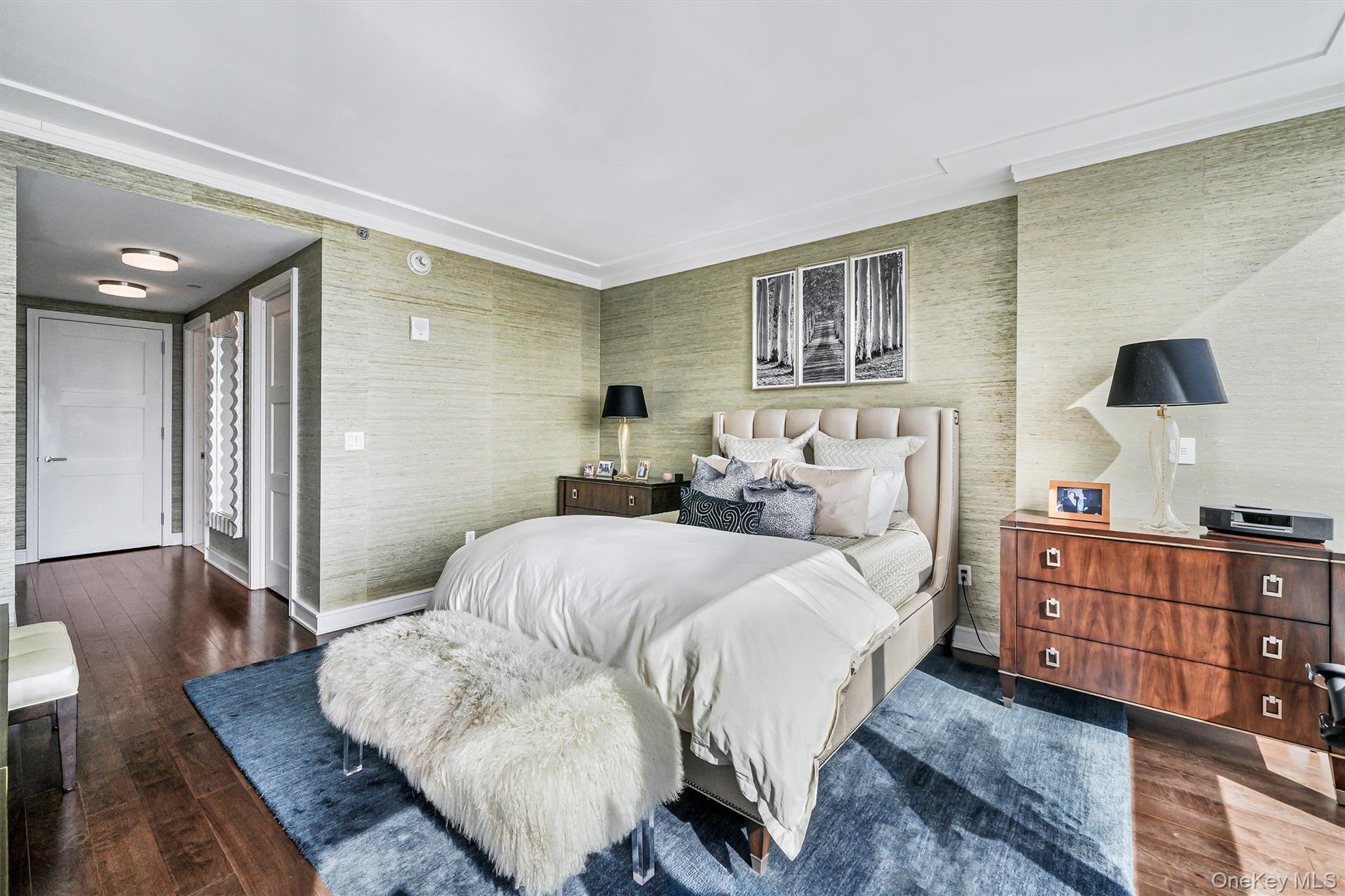 5 Renaissance Square Unit: 28E