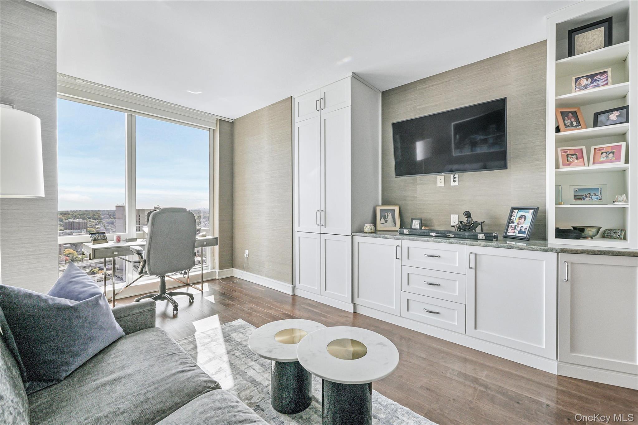 5 Renaissance Square Unit: 28E