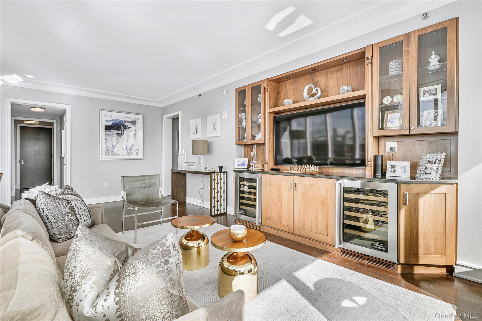 5 Renaissance Square Unit: 28E