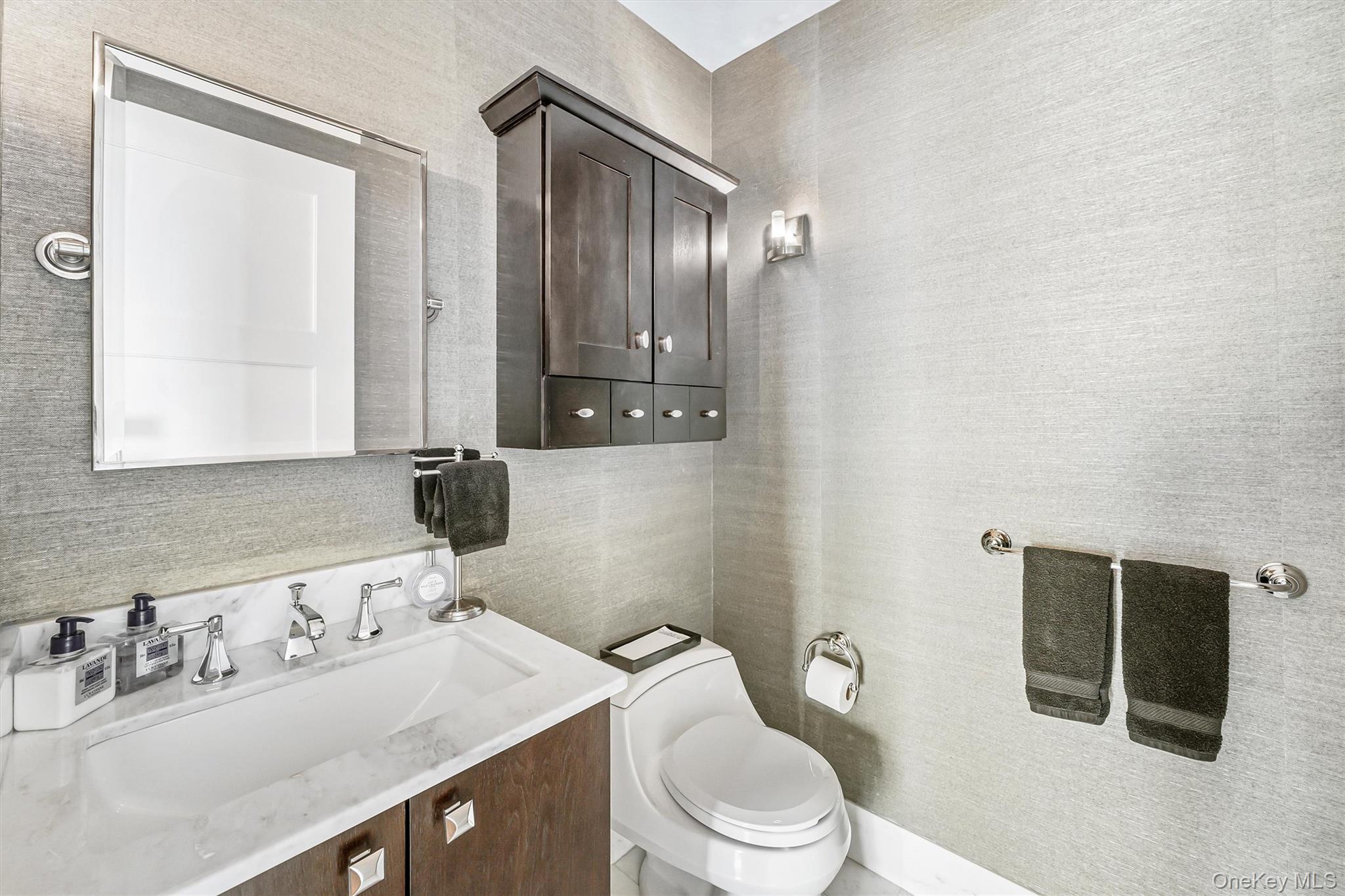 5 Renaissance Square Unit: 28E